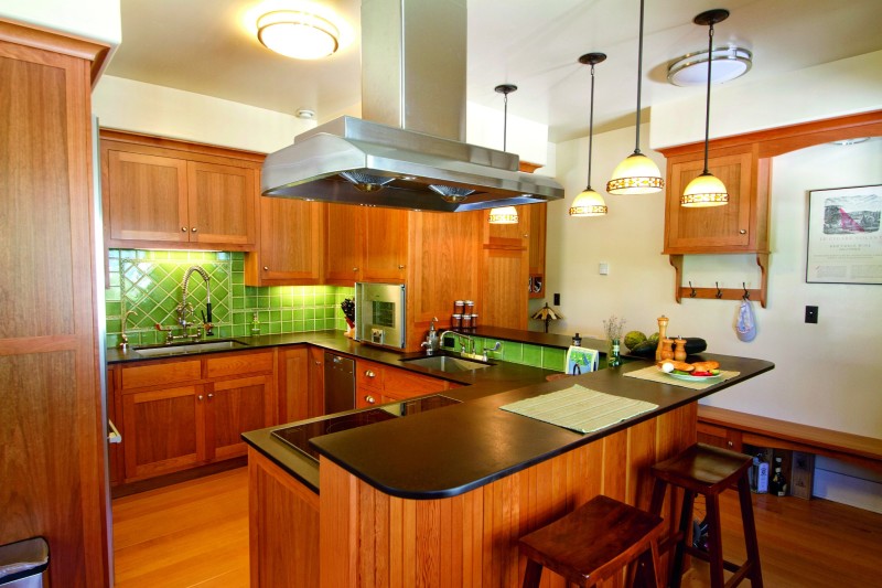 midori-haus_photo-by-claire-darling_4-vanness-kitchen